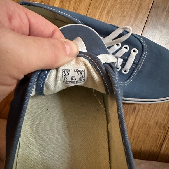 Vans Authentic skate shoe - Picture 5 of 5